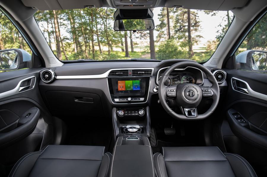 Торпедо MG ZS EV (ZS11) 2019 года  (UK) (фото 11 из 40)